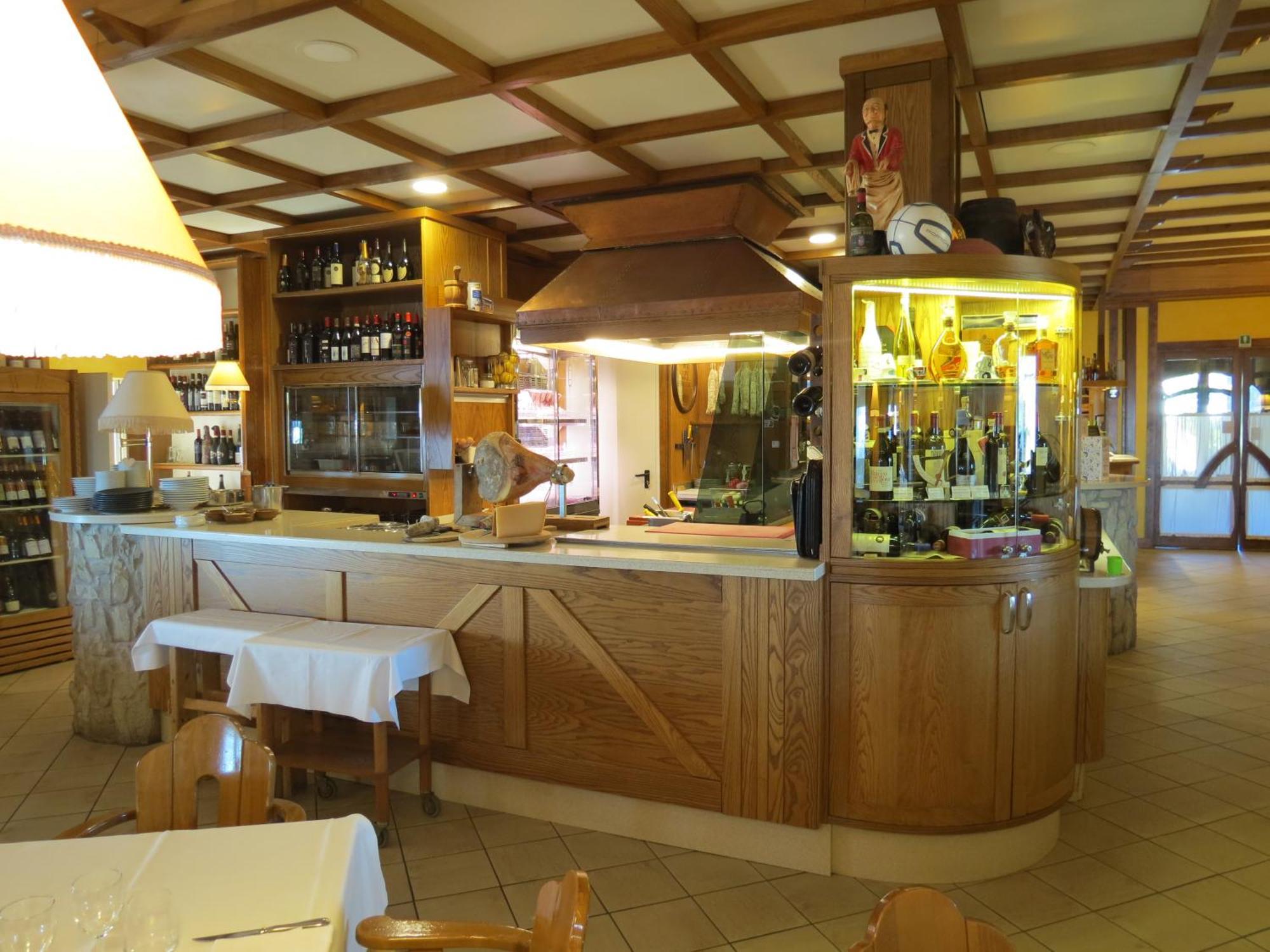 La D'oro Ristorante Aparthotel Monteduro